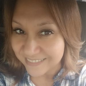 Meet your Posher, Aleida